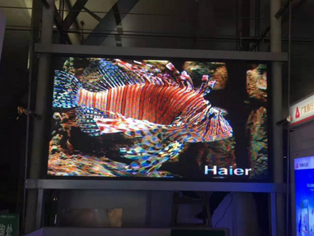 廣州白云機(jī)場(chǎng)航站樓 LED 顯示屏工程